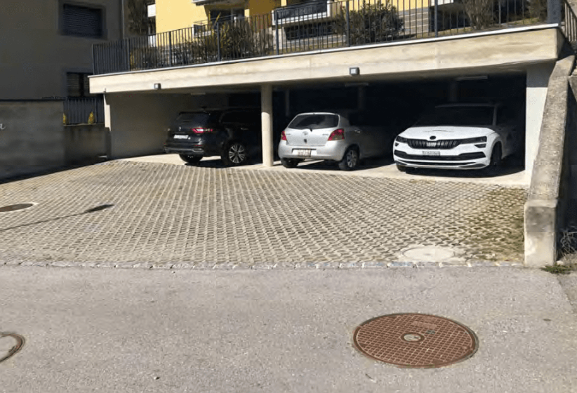 Property Inside Image perspectiv 2