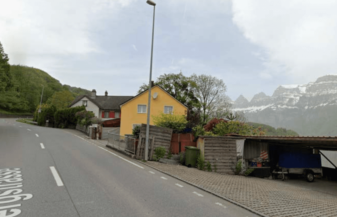 Property Inside Image perspectiv 1