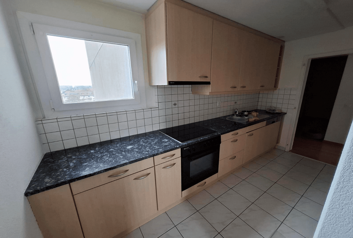 Property Inside Image perspectiv 3