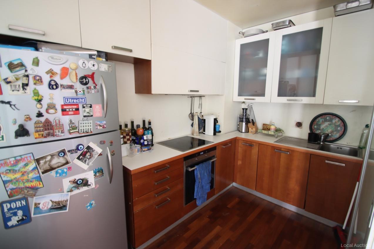 Property Inside Image perspectiv 2