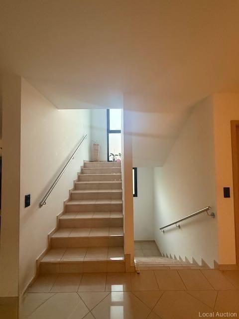 Property Inside Image perspectiv 3