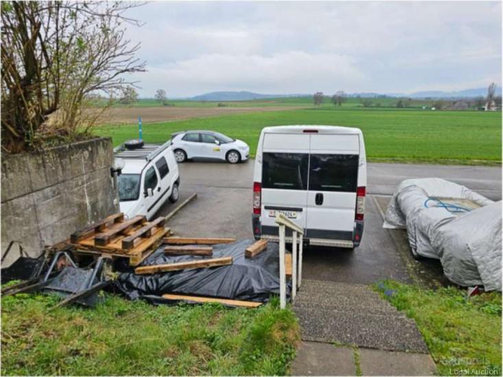 Property Inside Image perspectiv 4