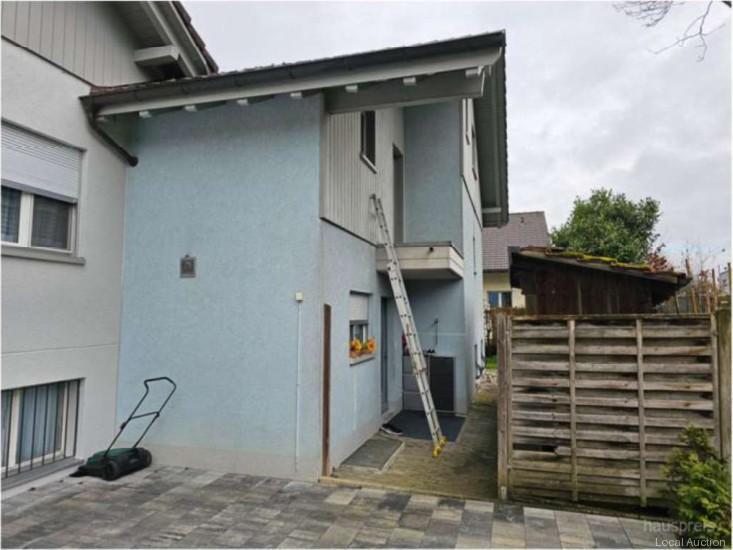 Property Inside Image perspectiv 3