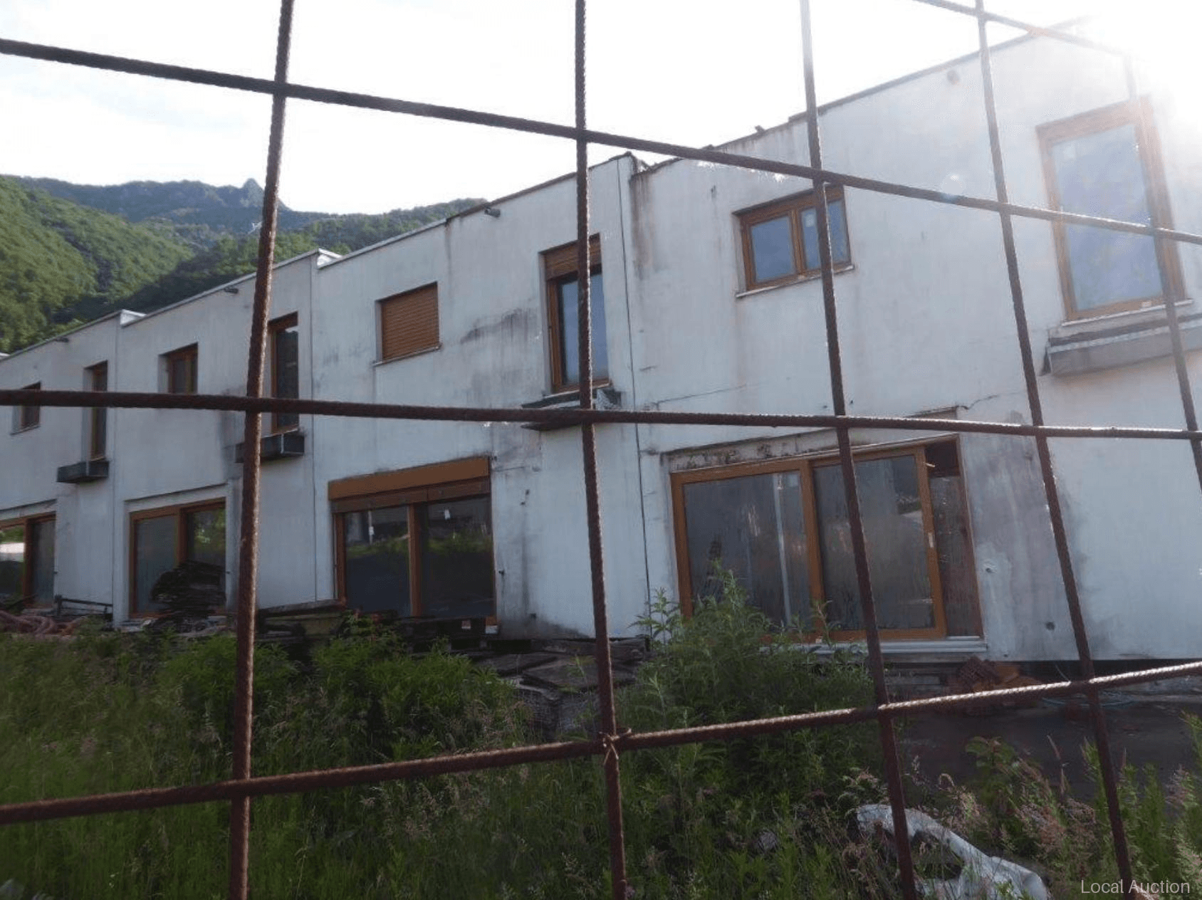 Property Inside Image perspectiv 4