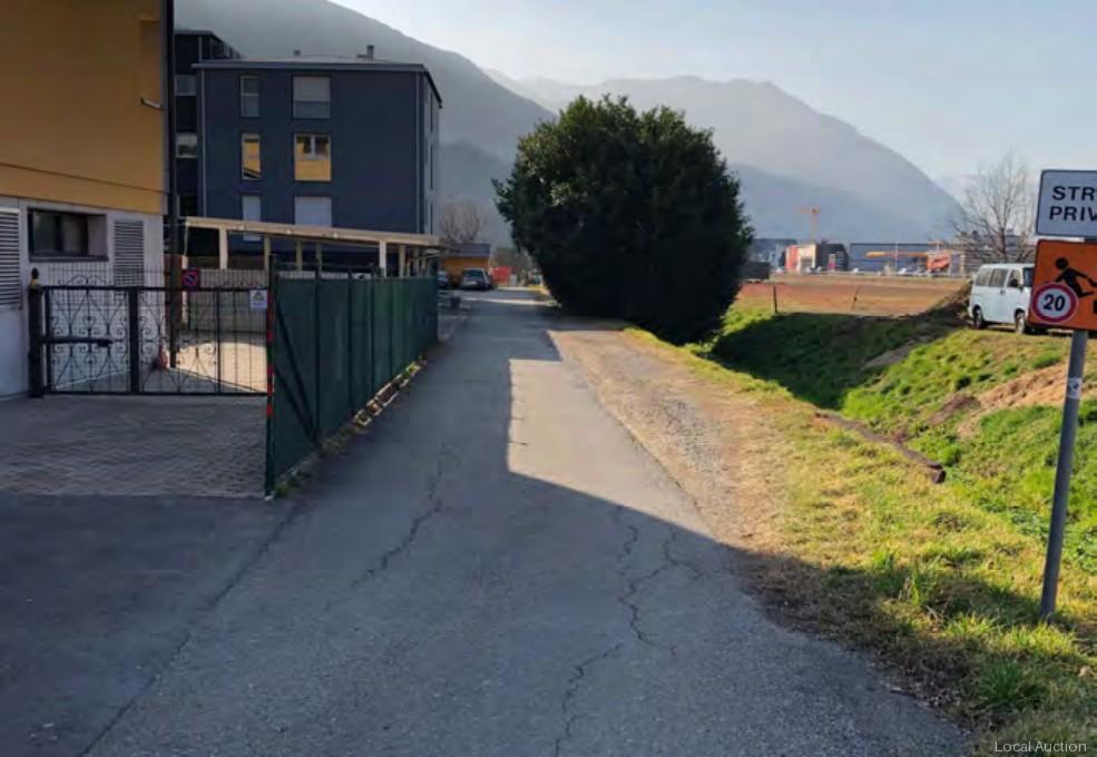 Property Inside Image perspectiv 1