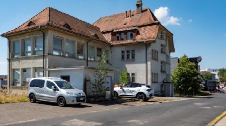 Property Inside Image perspectiv 1