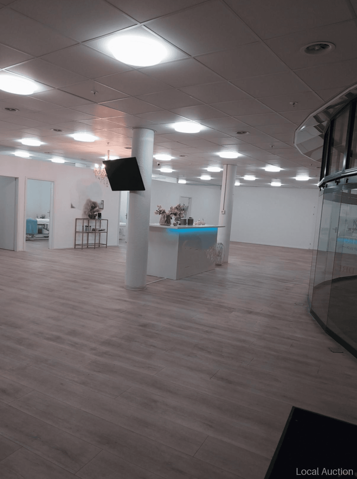 Property Inside Image perspectiv 1