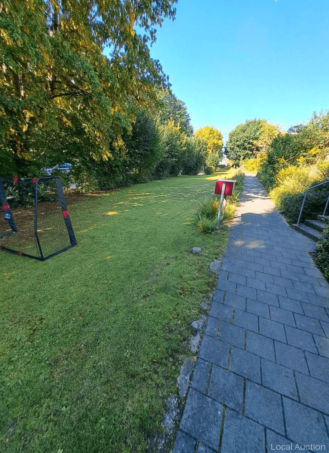 Property Inside Image perspectiv 3