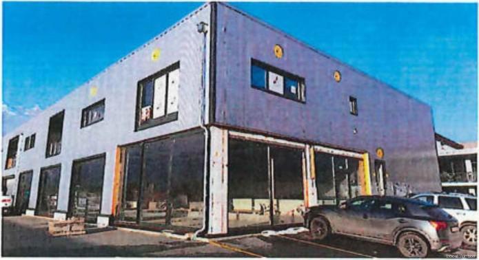 Property Inside Image perspectiv 3