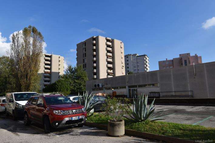 Property Inside Image perspectiv 2