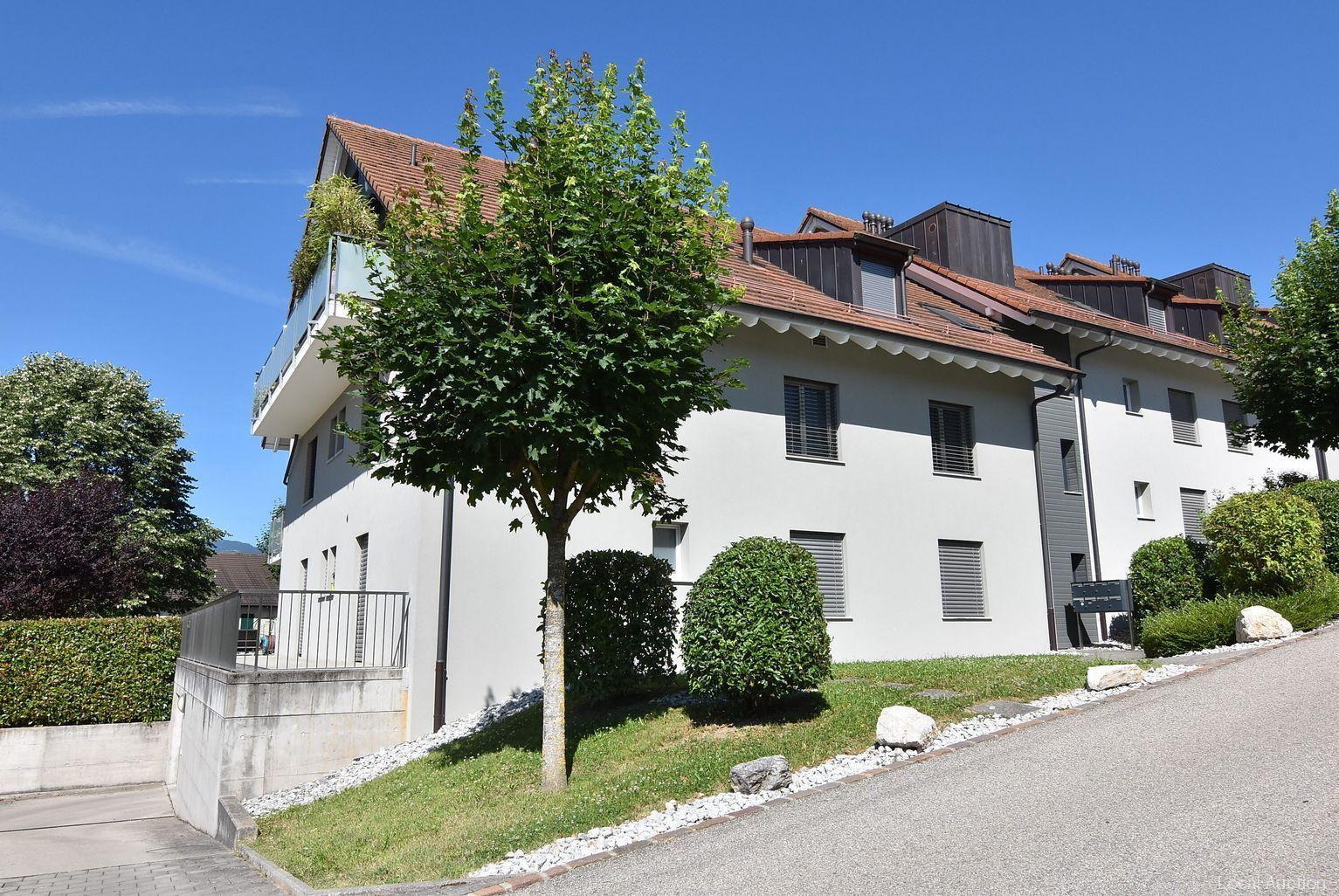 Property Inside Image perspectiv 1