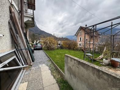 Property Inside Image perspectiv 3