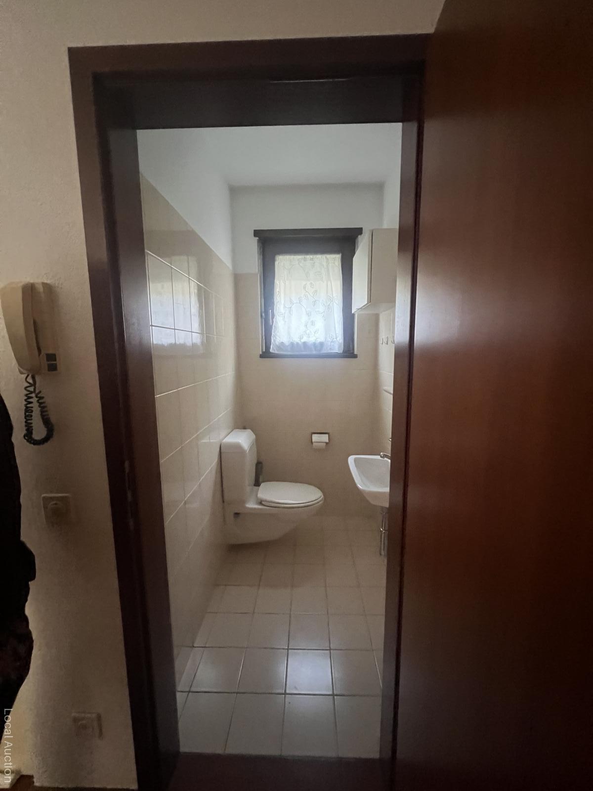 Property Inside Image perspectiv 4