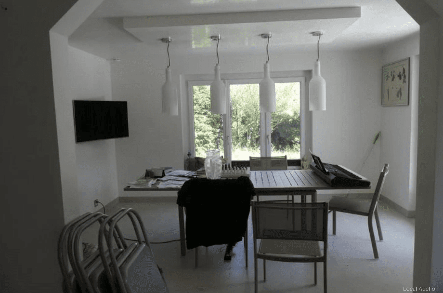 Property Inside Image perspectiv 3