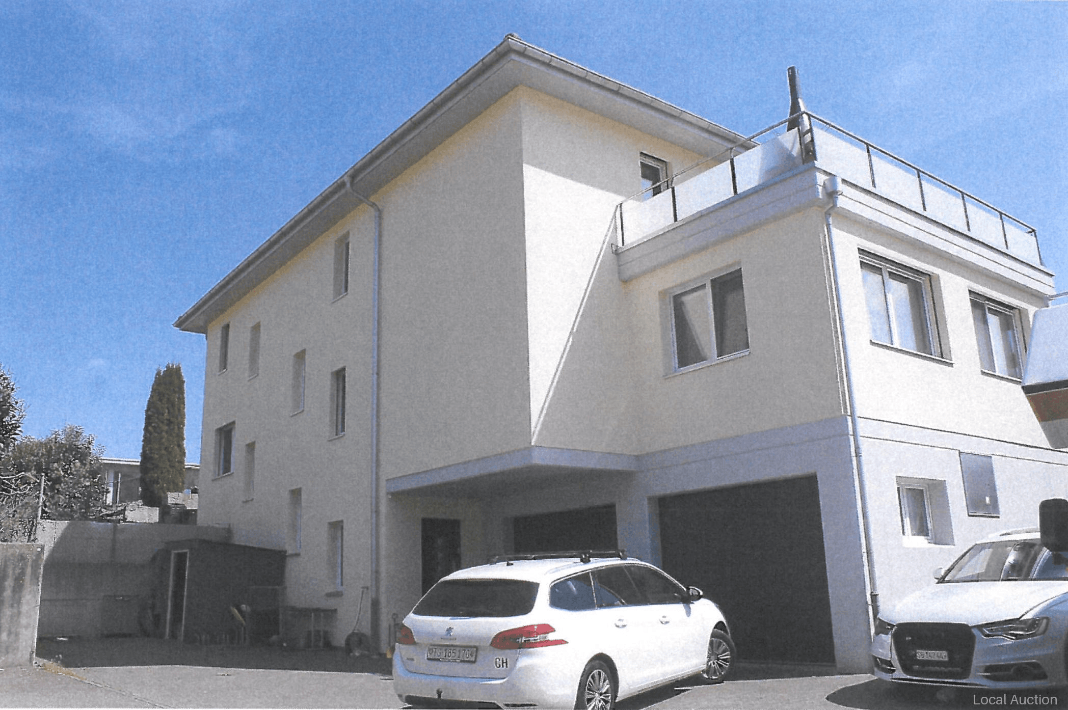 Property Inside Image perspectiv 2