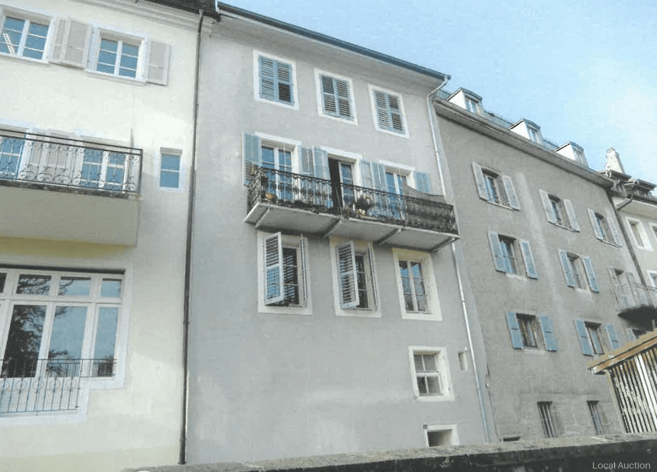 Property Inside Image perspectiv 3