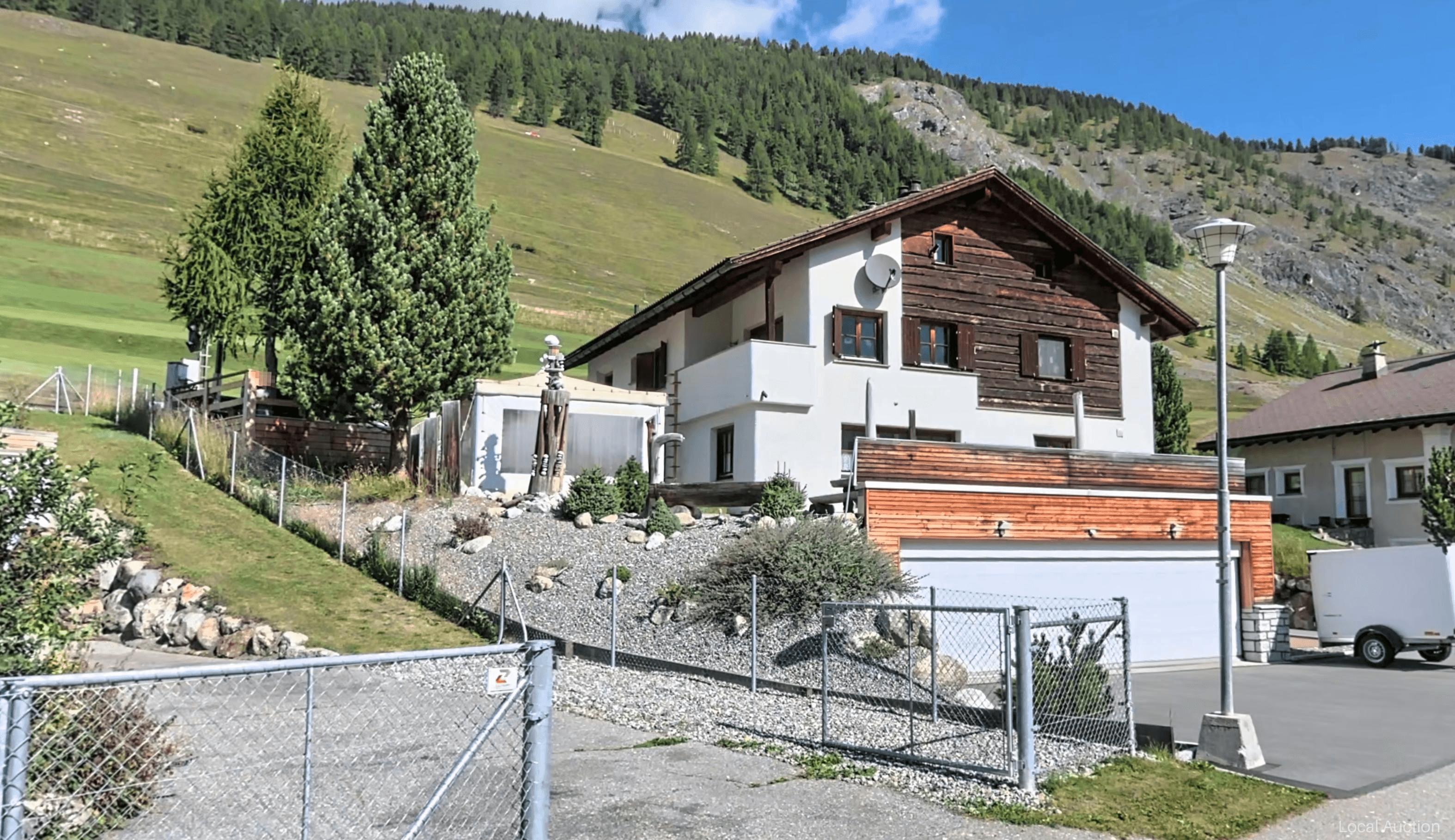 Property Inside Image perspectiv 1