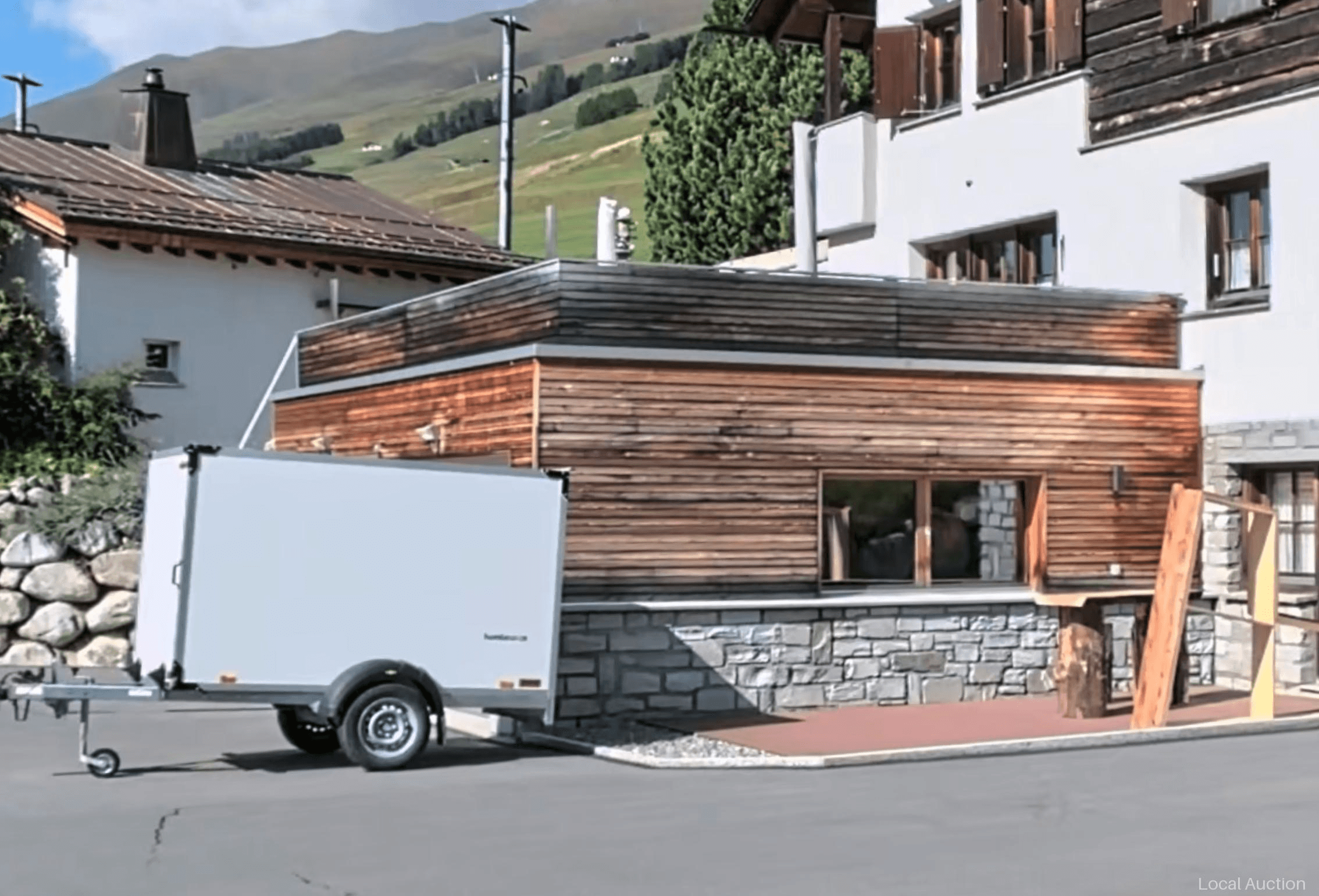 Property Inside Image perspectiv 4