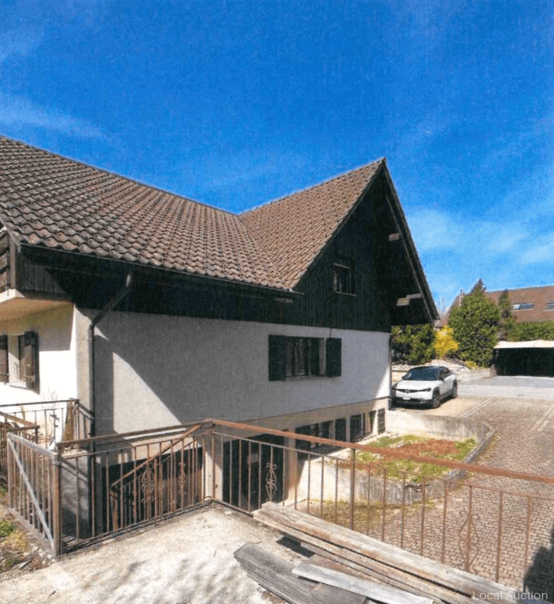 Property Inside Image perspectiv 2