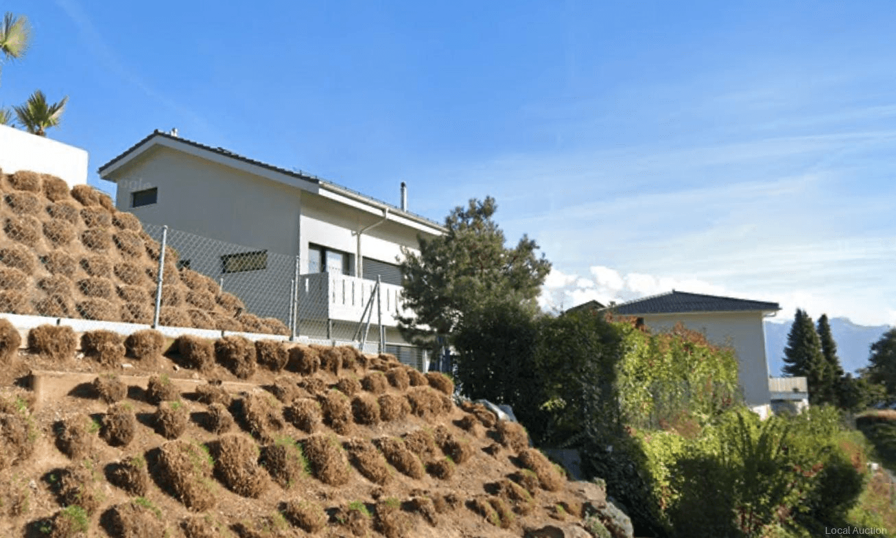 Property Inside Image perspectiv 2