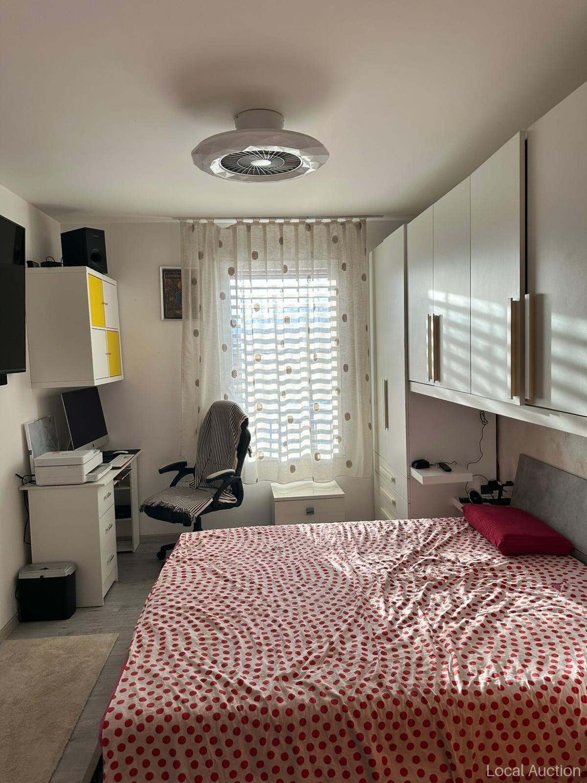 Property Inside Image perspectiv 4