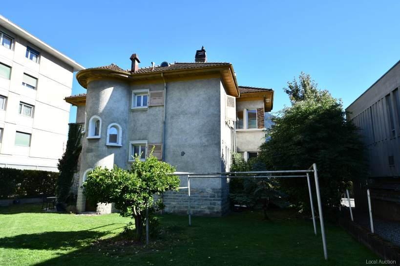 Property Inside Image perspectiv 3