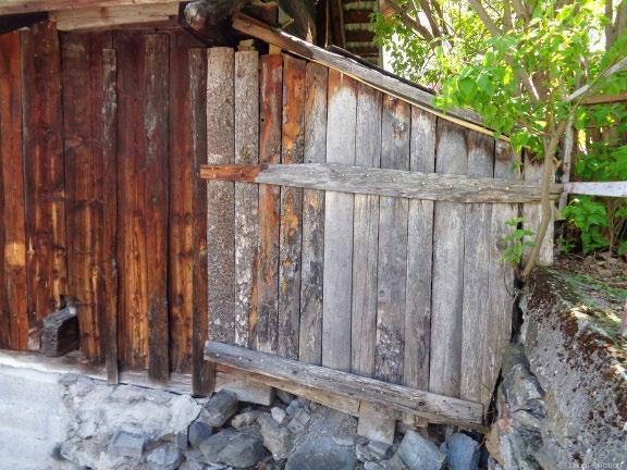 Property Inside Image perspectiv 3