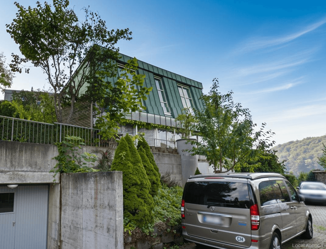 Property Inside Image perspectiv 1