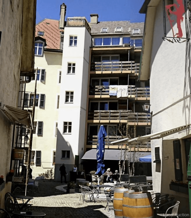 Property Inside Image perspectiv 4