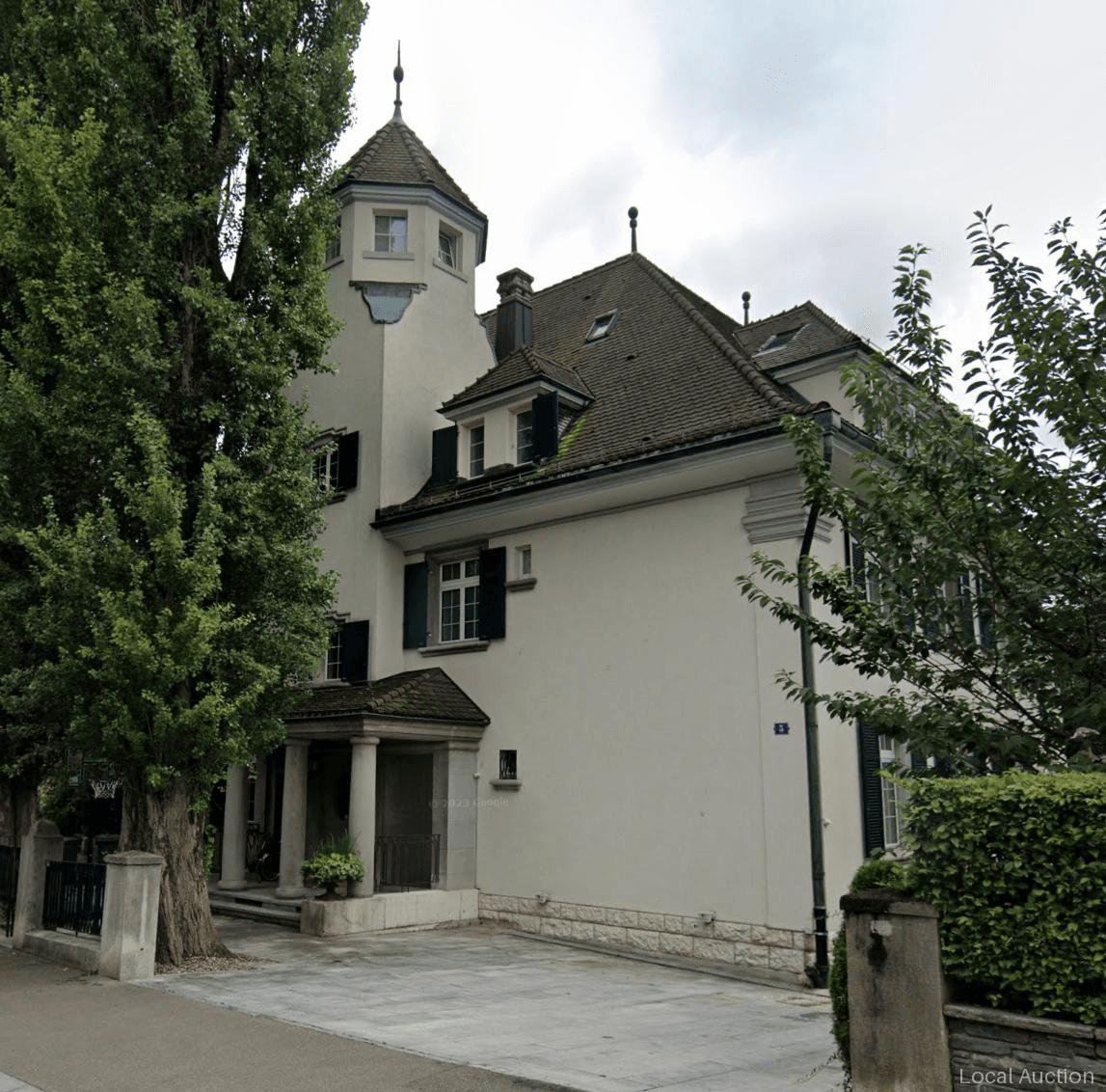 Property Inside Image perspectiv 3