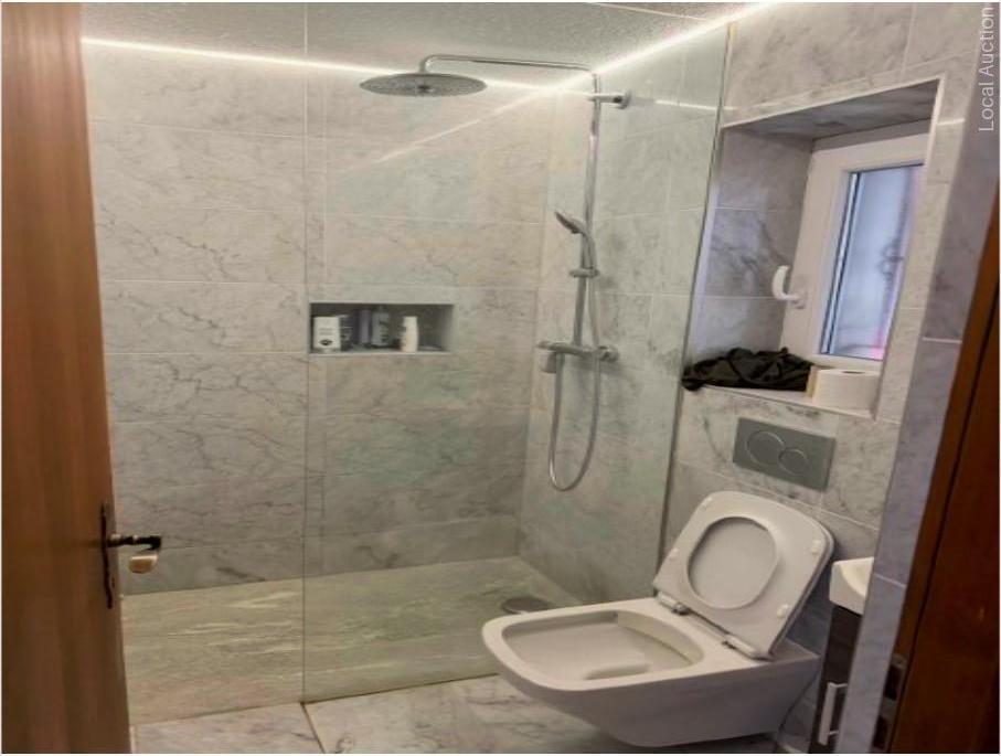 Property Inside Image perspectiv 4