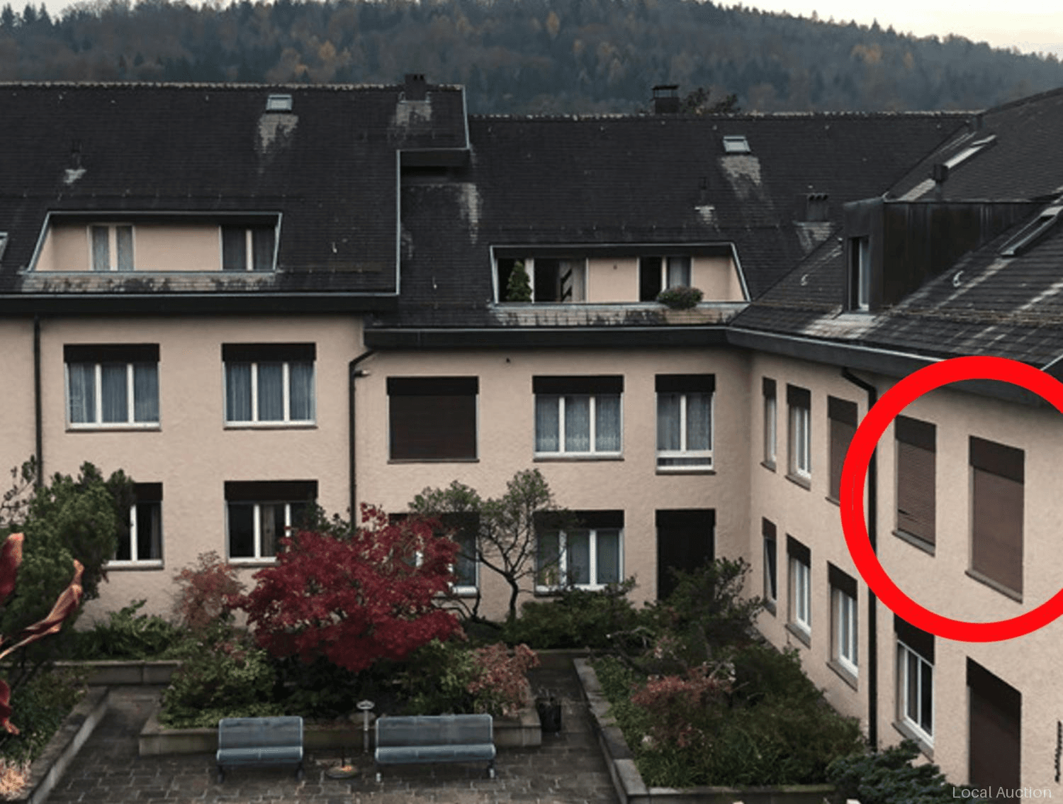 Property Inside Image perspectiv 3