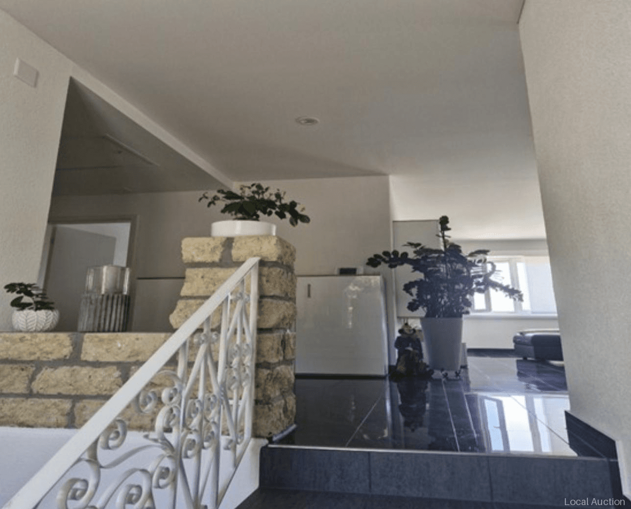 Property Inside Image perspectiv 2