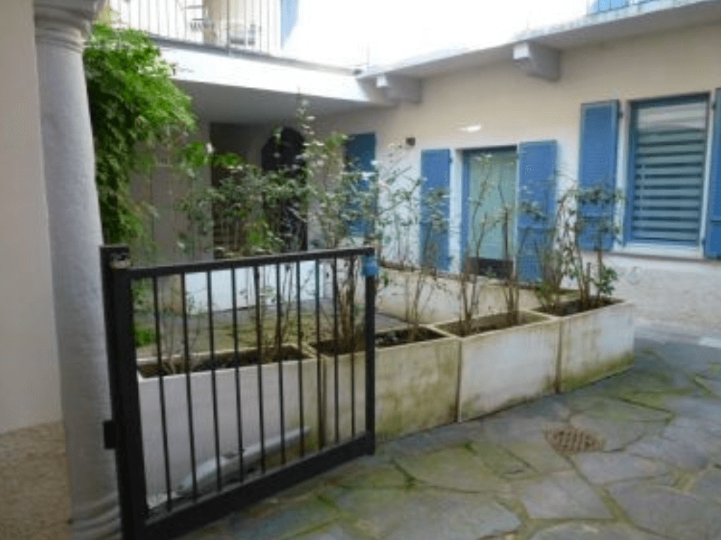 Property Inside Image perspectiv 4