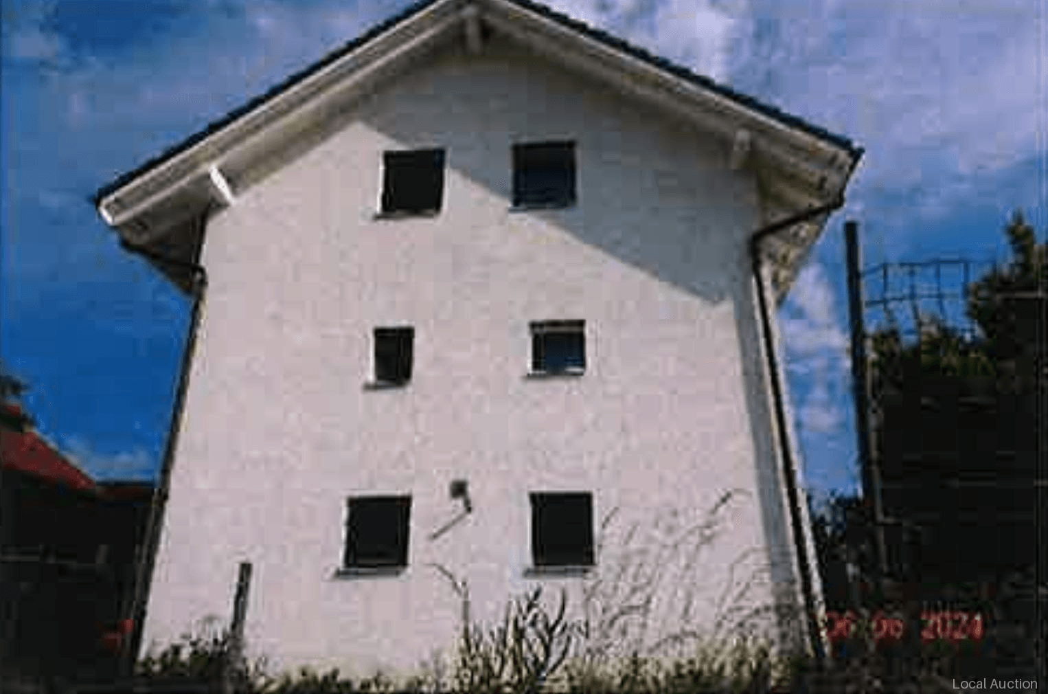 Property Inside Image perspectiv 2