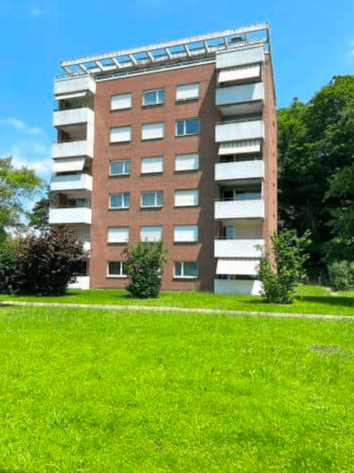 Property Inside Image perspectiv 1