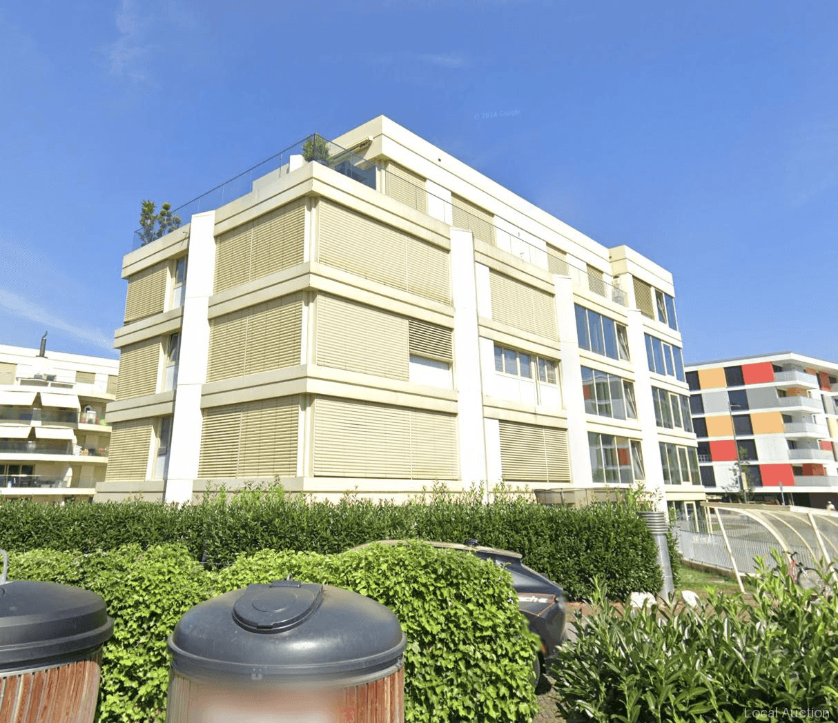 Property Inside Image perspectiv 2