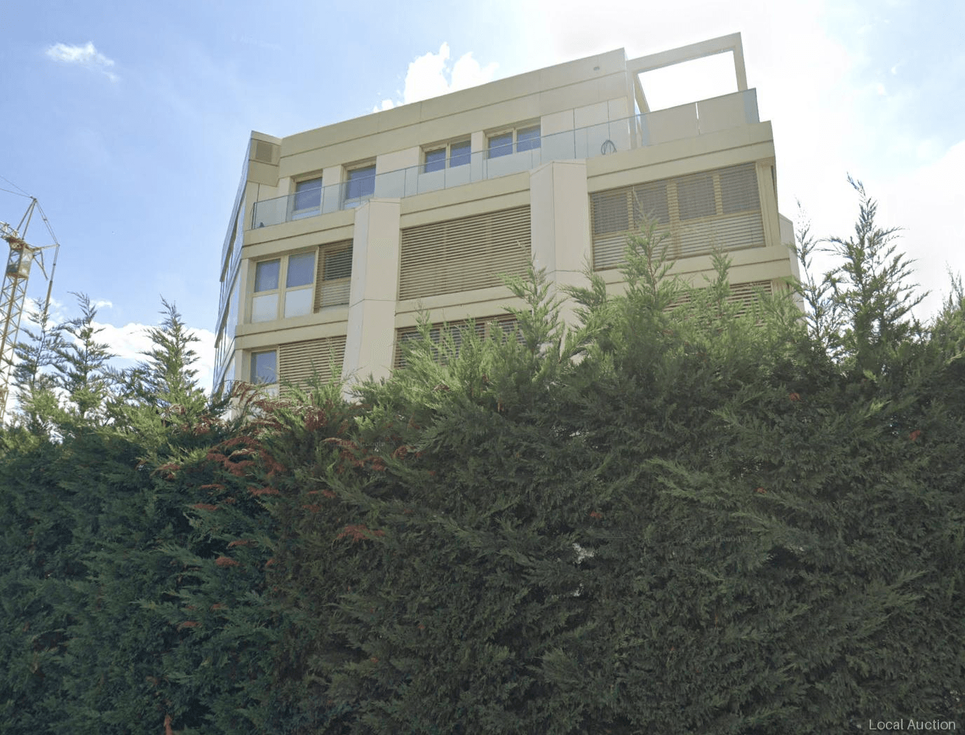 Property Inside Image perspectiv 4