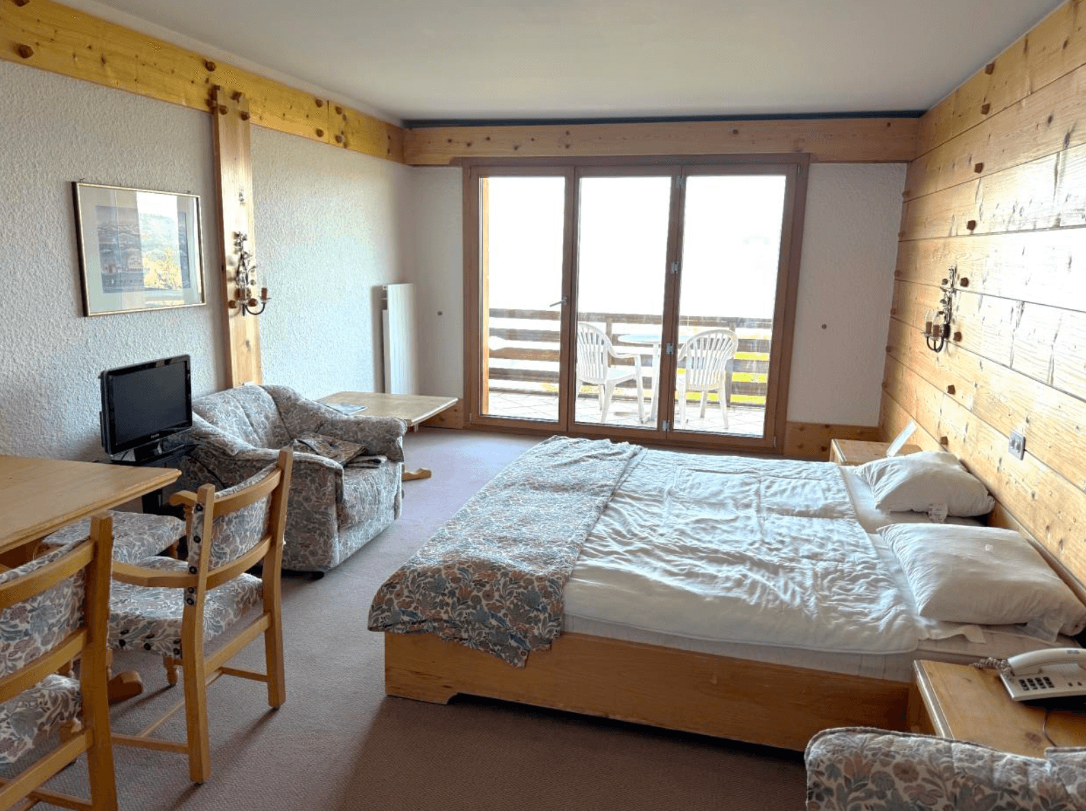 Property Inside Image perspectiv 1