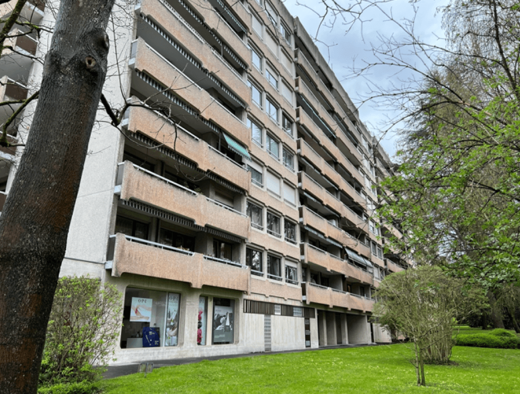 Property Inside Image perspectiv 1