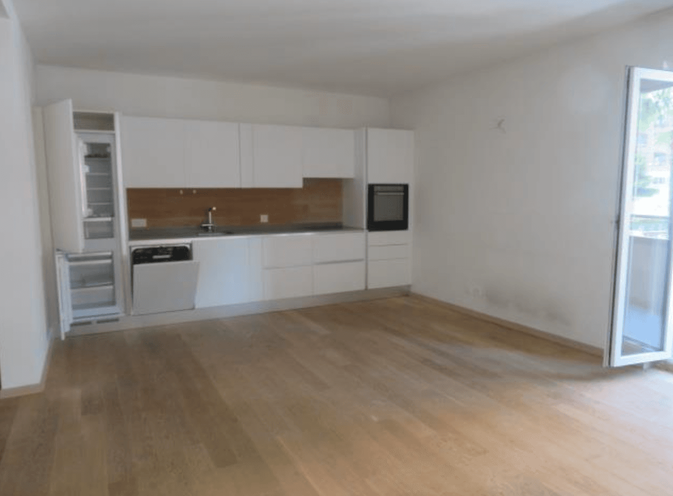 Property Inside Image perspectiv 4