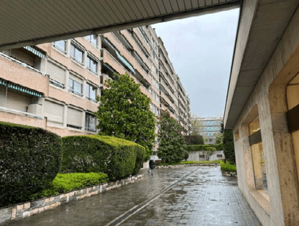 Property Inside Image perspectiv 2