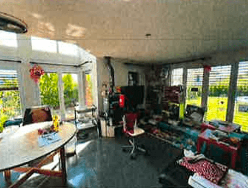 Property Inside Image perspectiv 4