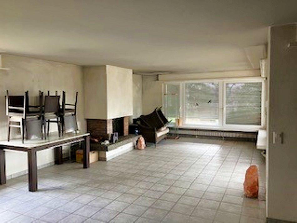 Property Inside Image perspectiv 4