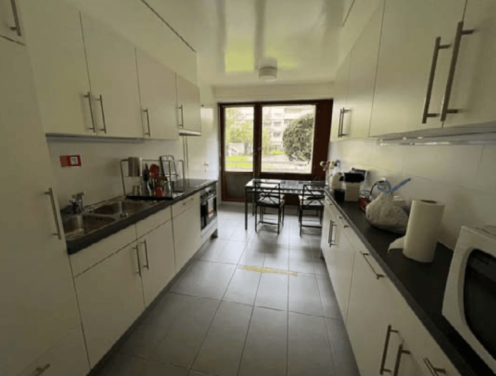 Property Inside Image perspectiv 3