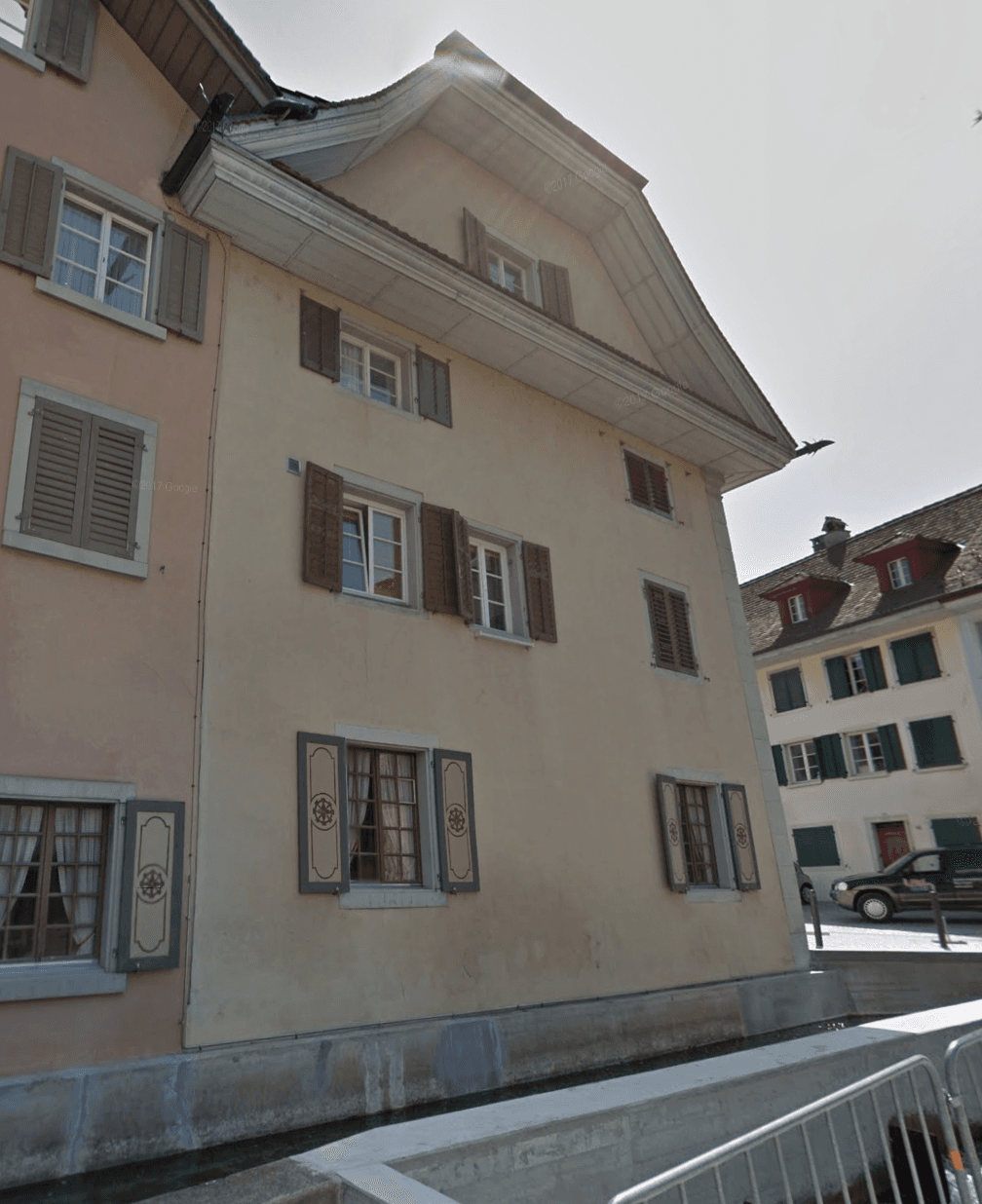 Property Inside Image perspectiv 1