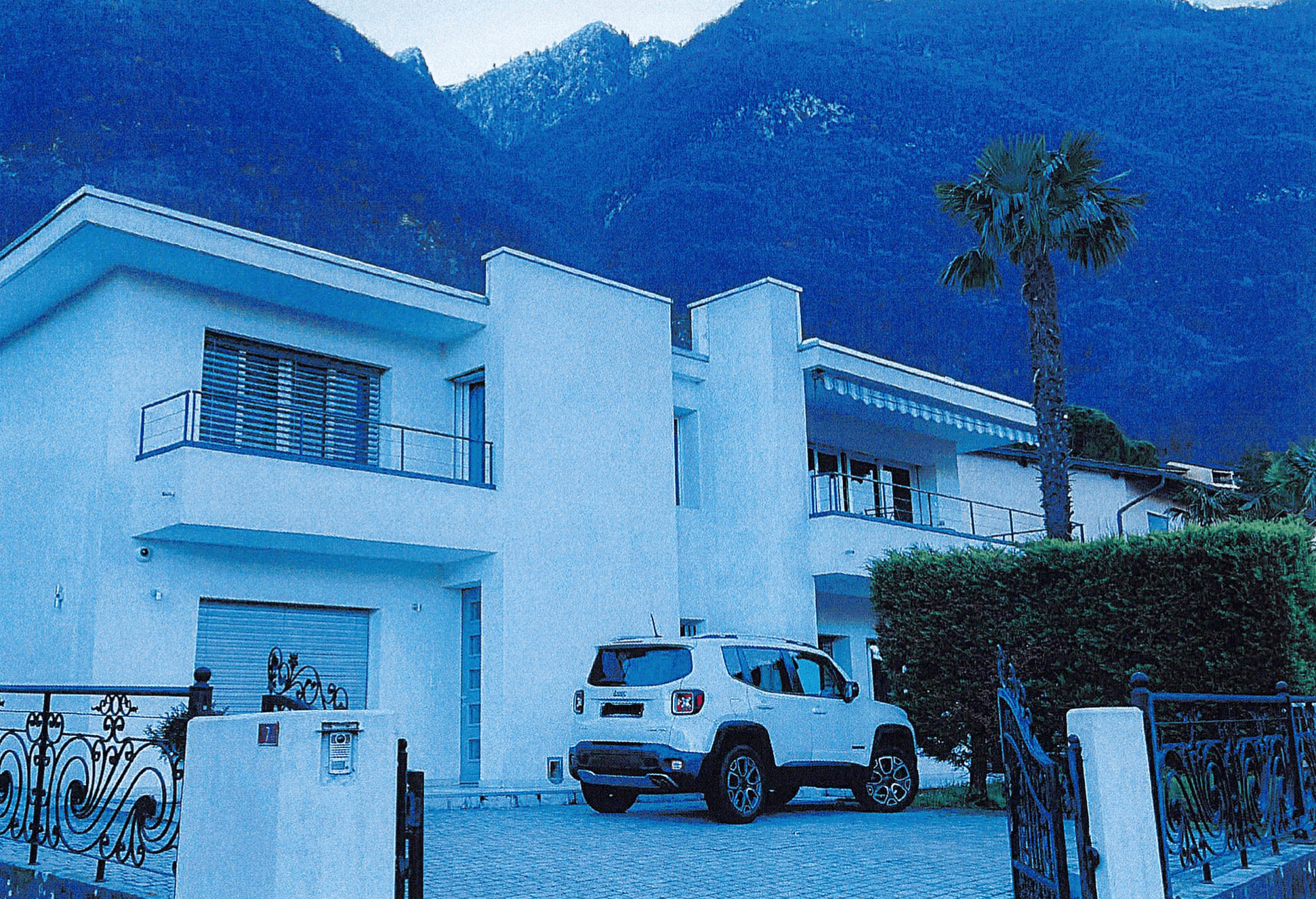Property Inside Image perspectiv 1