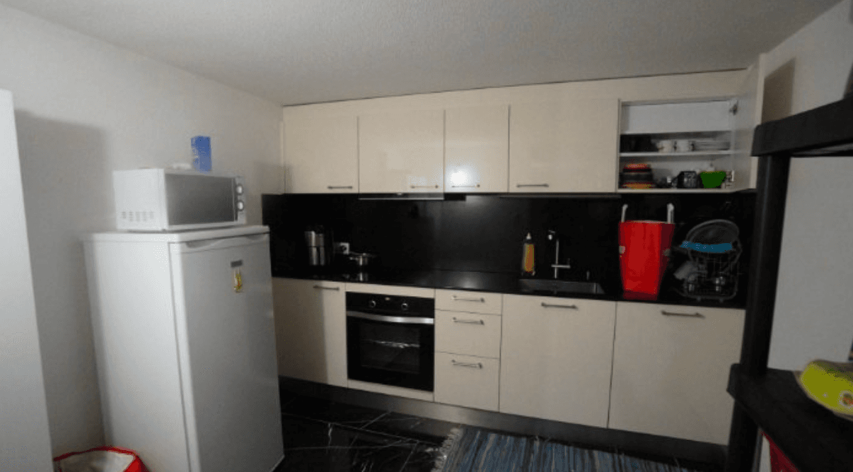 Property Inside Image perspectiv 4