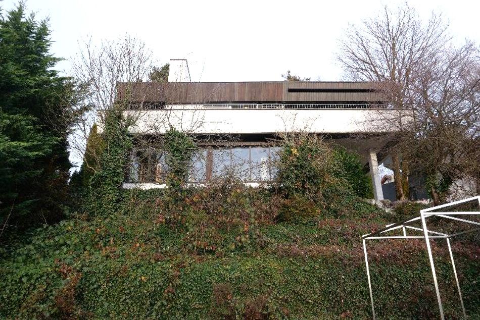 Property Outside Image