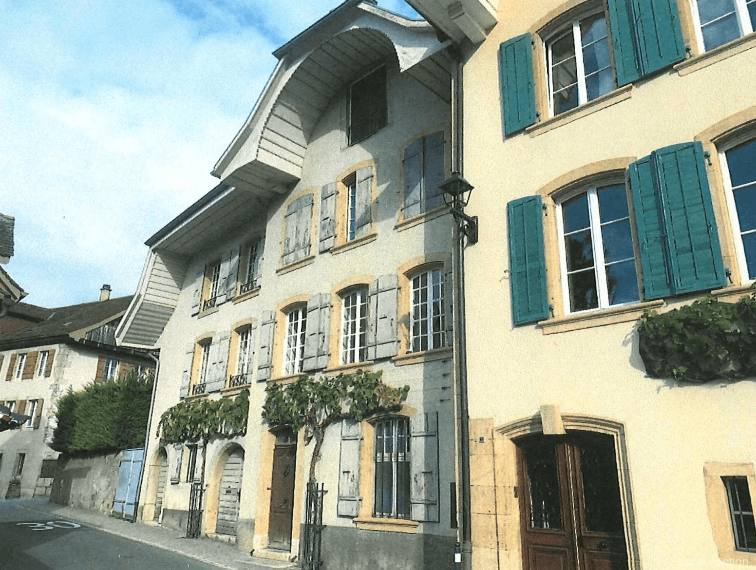 Property Inside Image perspectiv 1